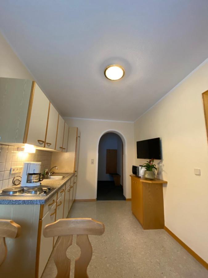 Aparts Handle Und Haus Bergblick Pfunds Exterior foto