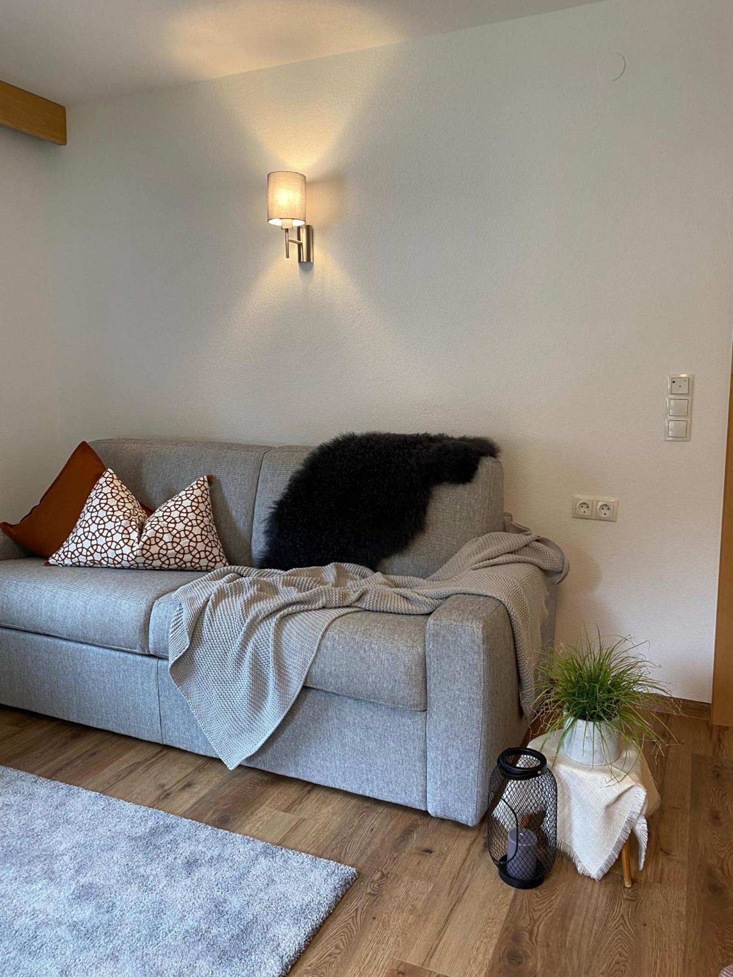 Aparts Handle Und Haus Bergblick Pfunds Exterior foto